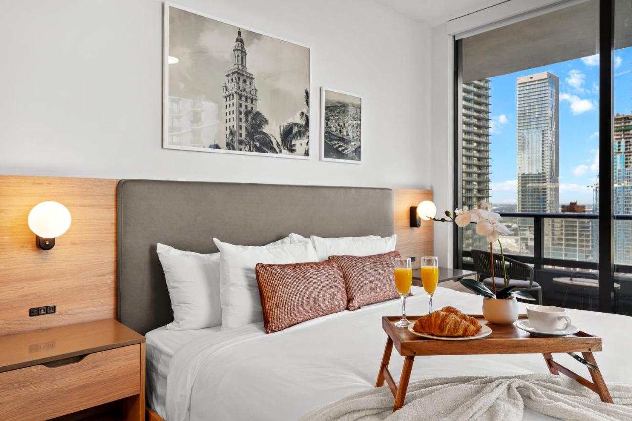 Modern 2BR-2BA in Downtown - 6
