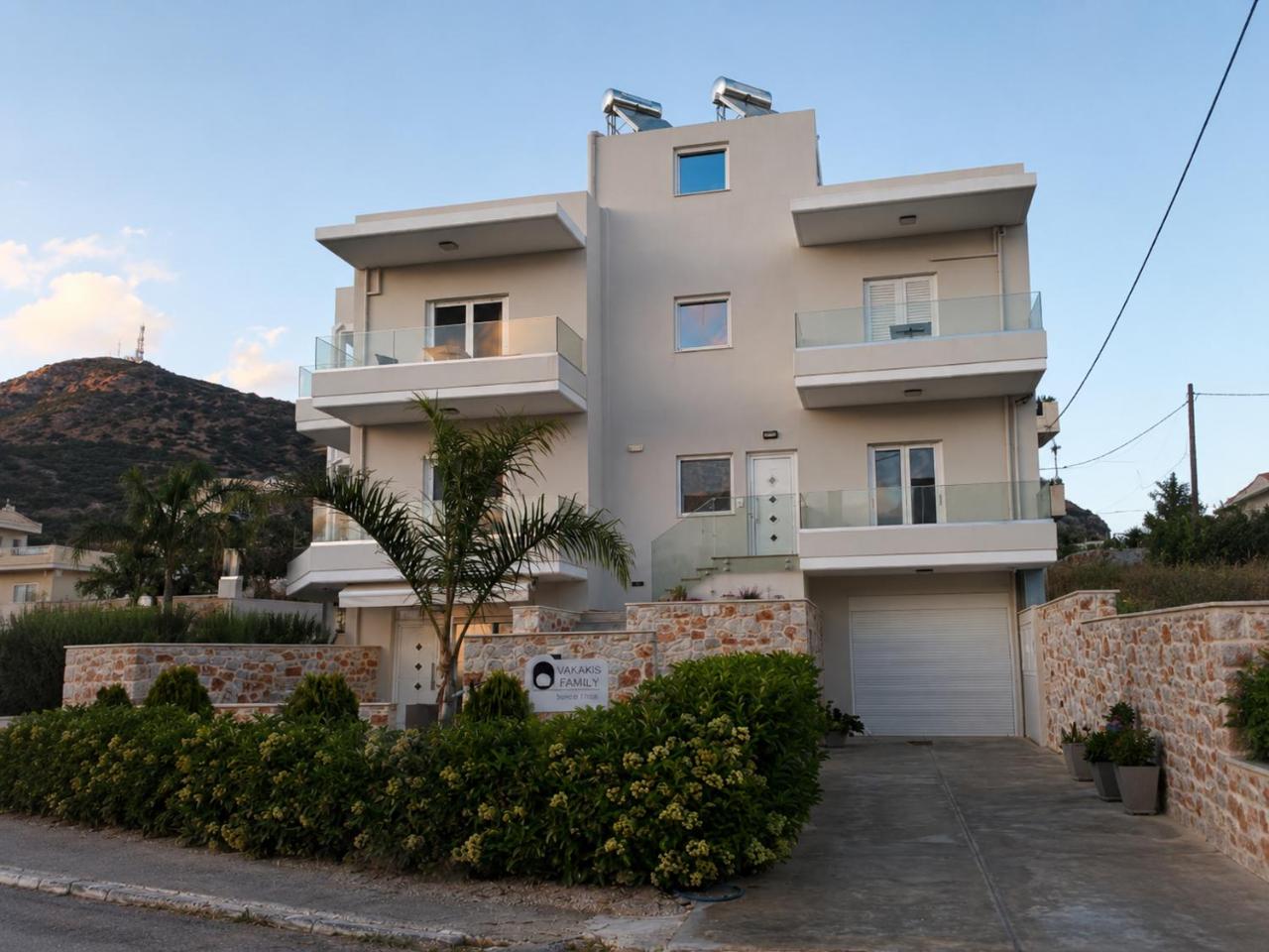 Vakakis Family Luxury Studios 2 - 3