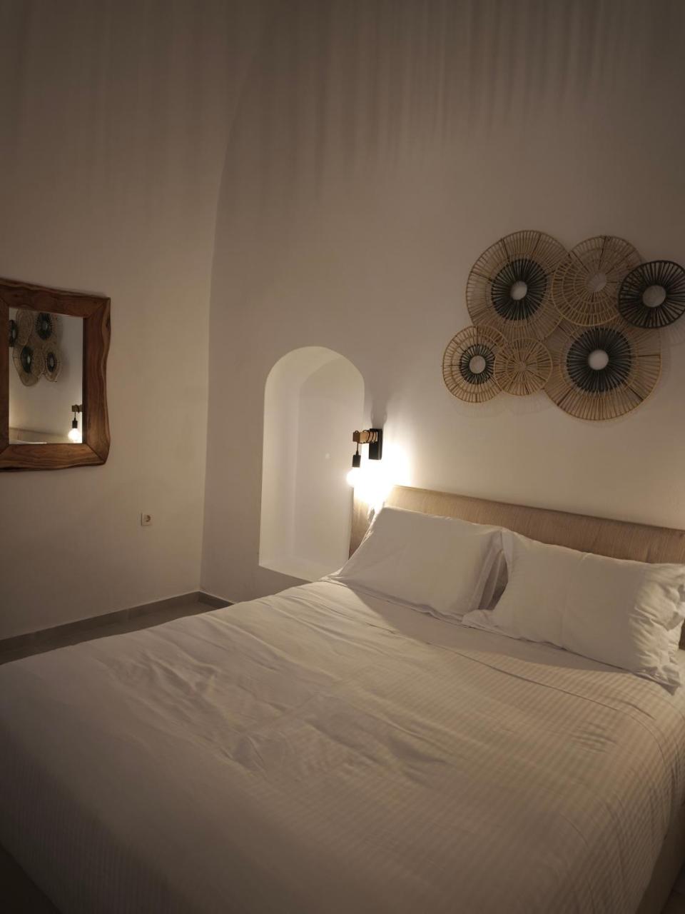 Aluna Suites Santorini - 4