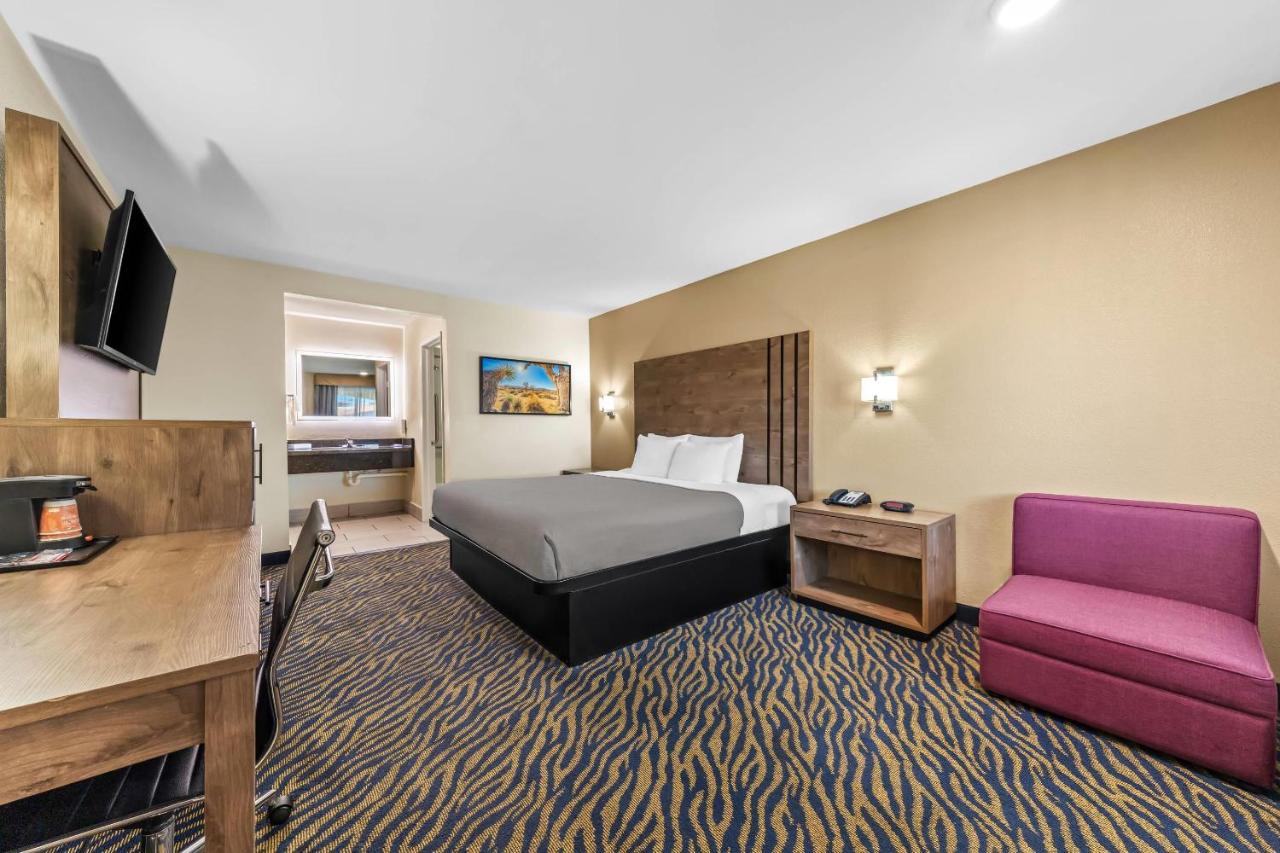 Photo - Quality Inn & Suites Hesperia-Victorville