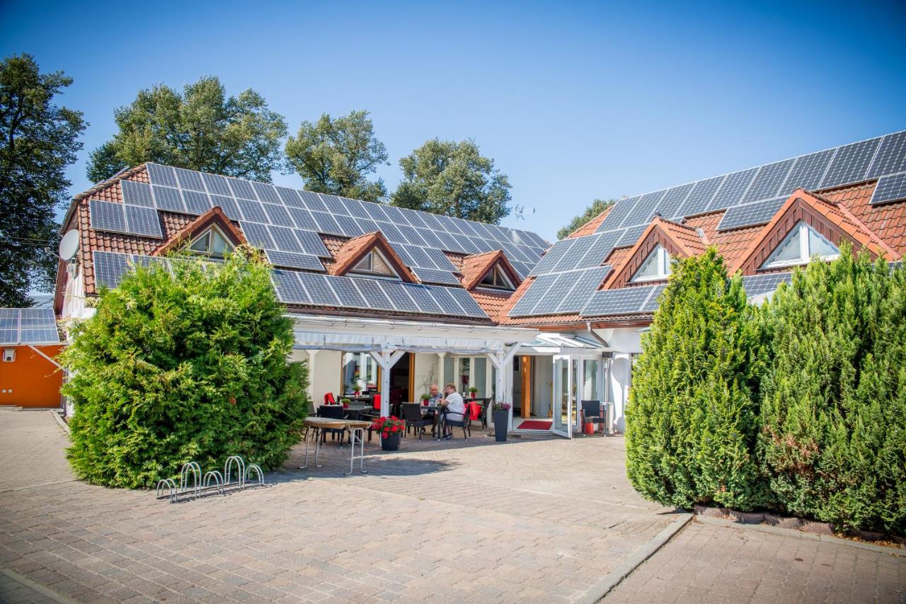 Landhotel zum Baggernpuhl photo 3