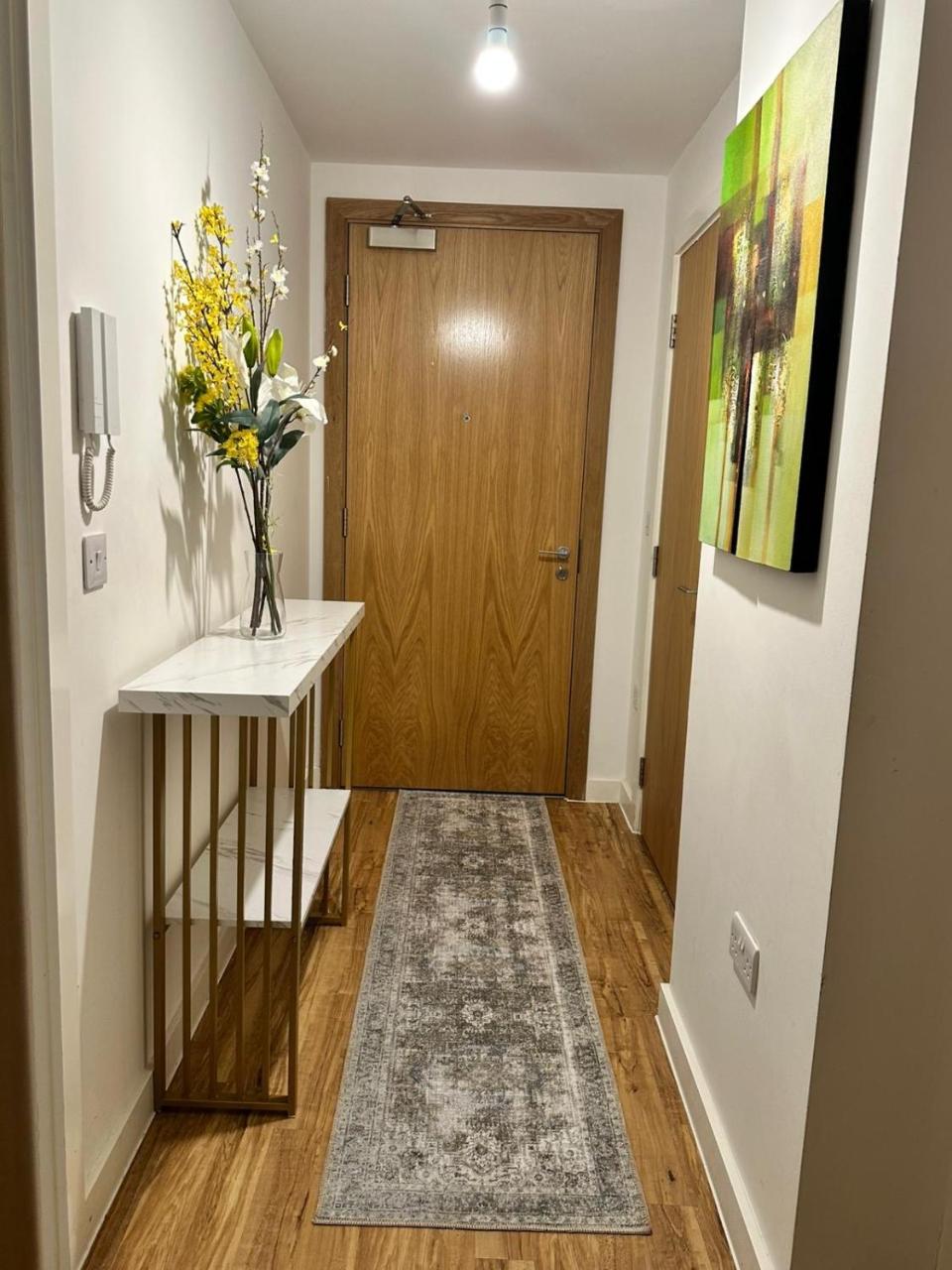 Luxury Quay apartment - 6