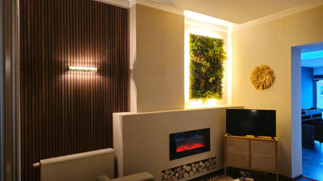 LA SUITE 159 - 3