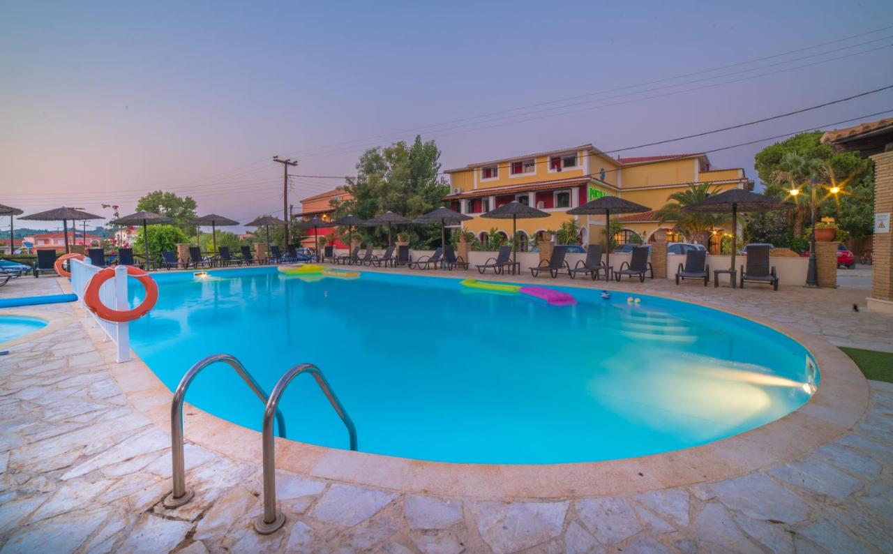 Porto Koukla Beach