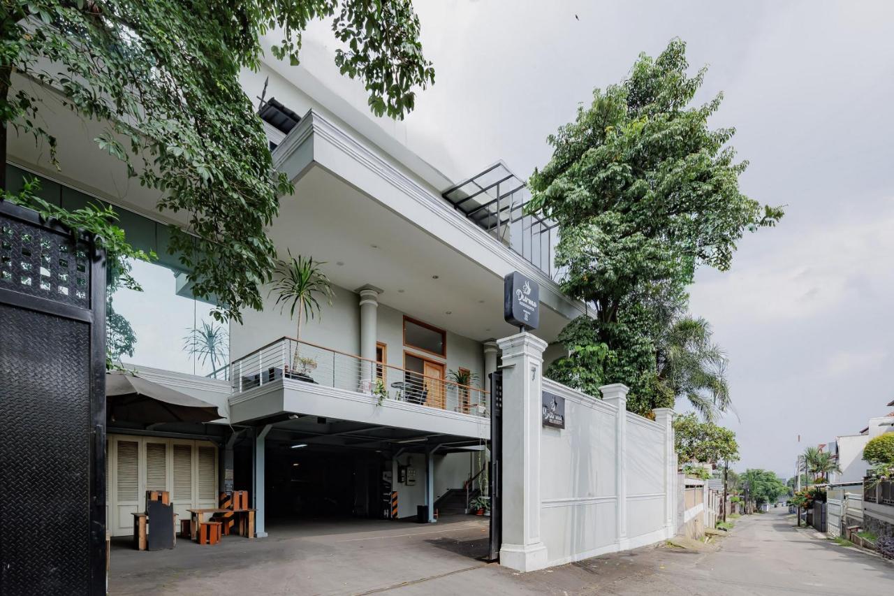 Foto - Urbanview Darmo Residence Bandung