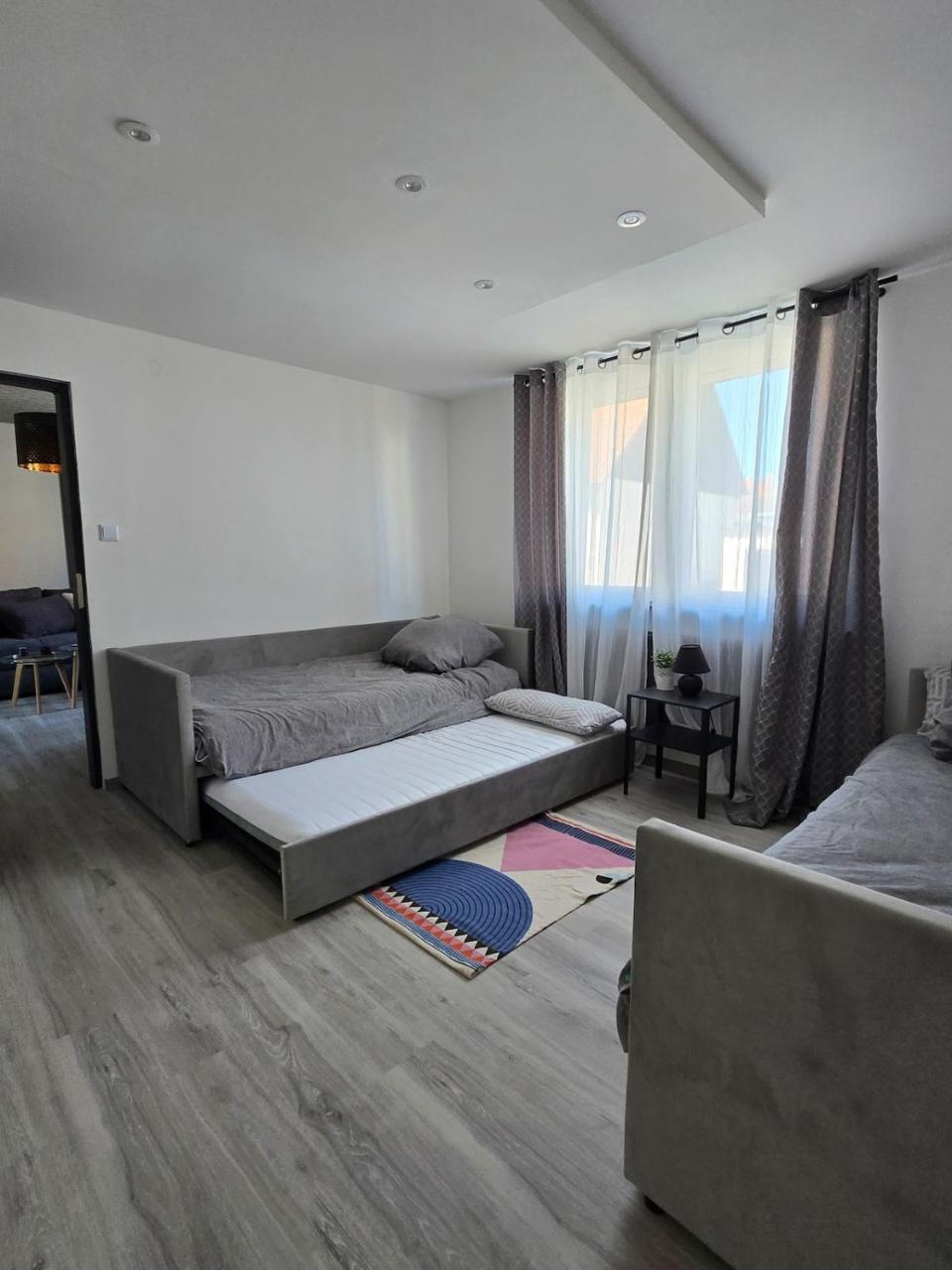 Ferienwohnung Monteurzimmer Mariens1 - 6