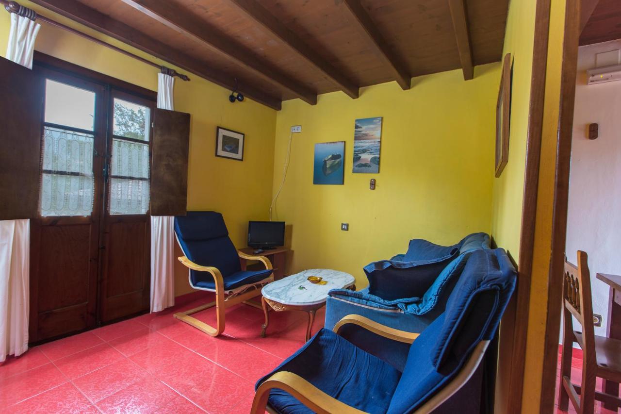 Apartamentos Rurales Playa del Canal photo 3