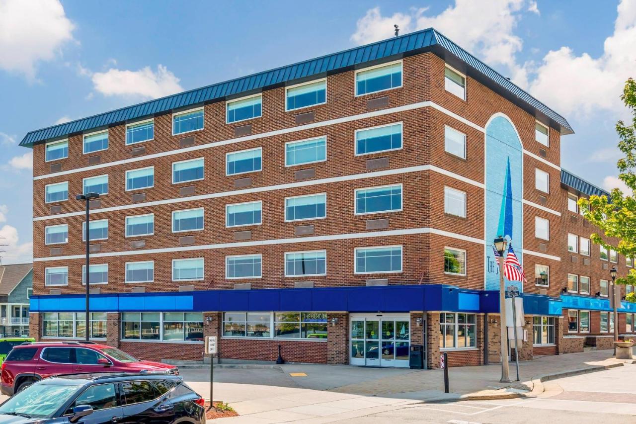 The Harborview on Lake Michigan, an Ascend Collection Hotel - 3