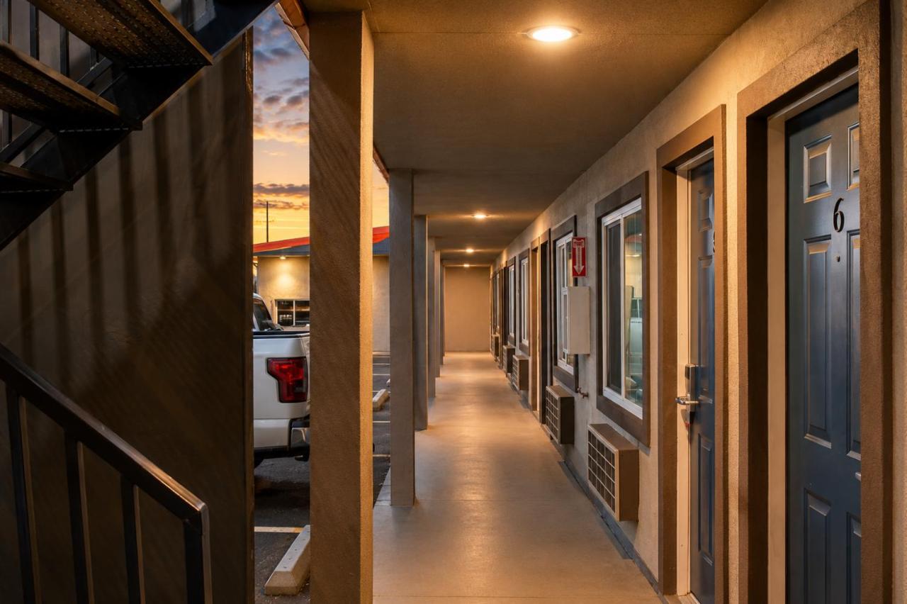 Town Place Studio Extended Stay Snyder, TX photo 2
