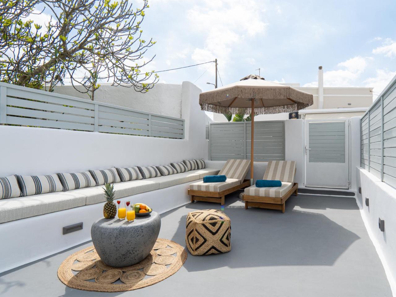 Santorinico Private Villas - 2