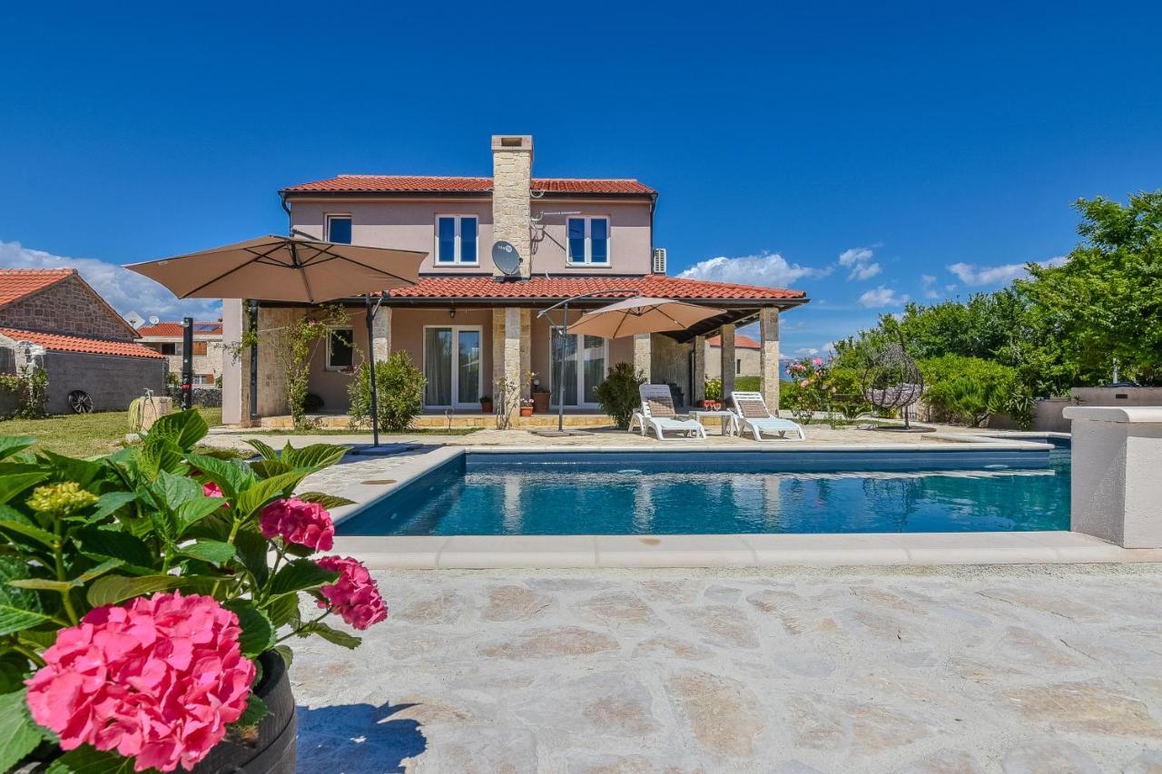 Casa di Marko-NEW MODERN RUSTIC HOUSE with pool AND SPACIOUS GARDEN! - 2