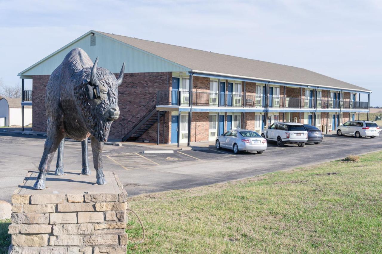 Lebo Inn