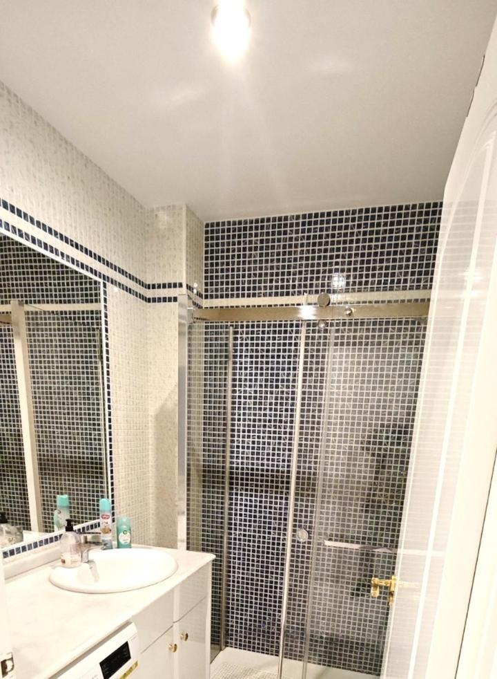 Torrevieja CityCenter LocosBeach 50m Exclusive Apartment - 5