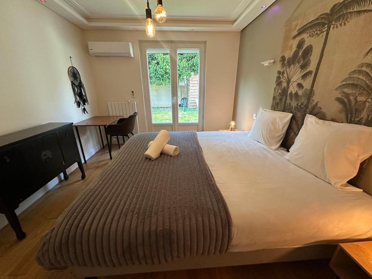 16 personnes - Jacuzzi -Wi-Fi Netflix - Parking - 6