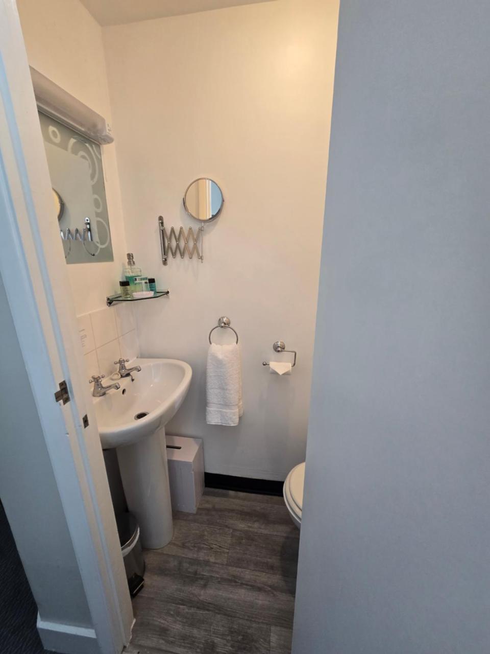 Sea Spray Hotel - 3