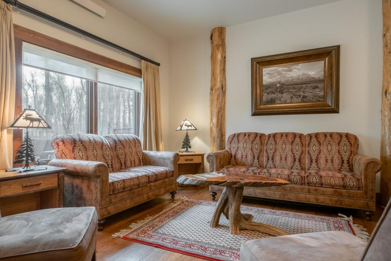 Bentwood Inn - 2