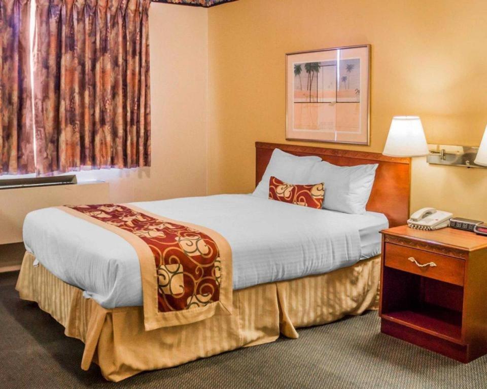 Rodeway Inn Kalkaska photo 4
