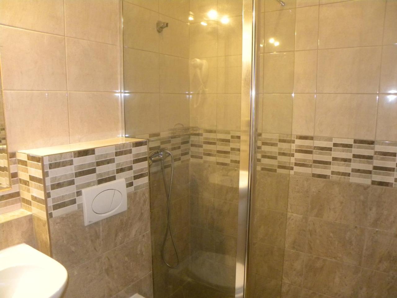Okulski Grand Rozewie Pokoje i Apartamenty photo 3