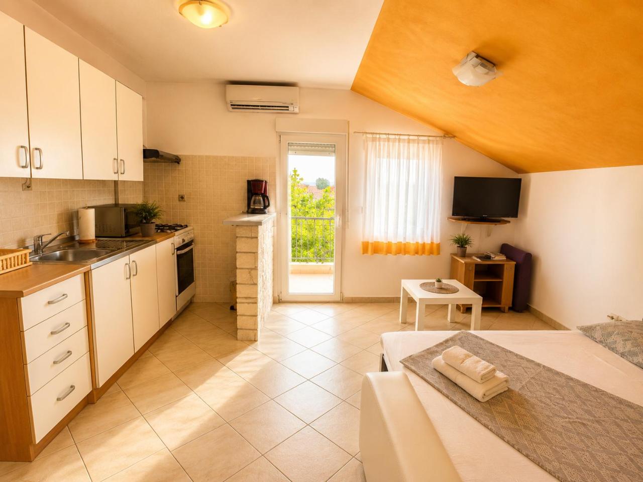 Apartments Novoselic - 6
