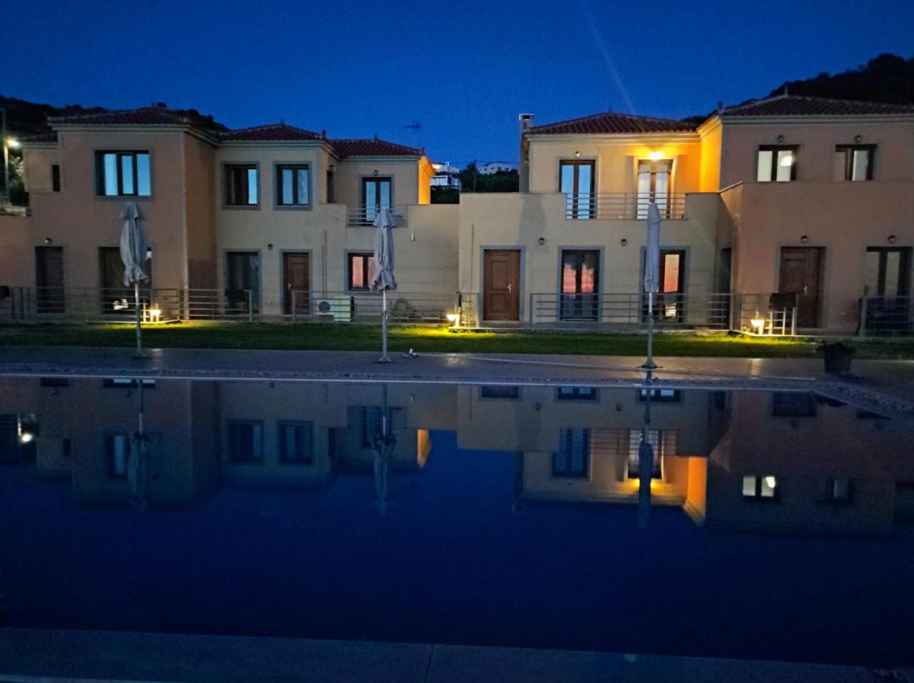 Molivos Sunset Apartments - 3