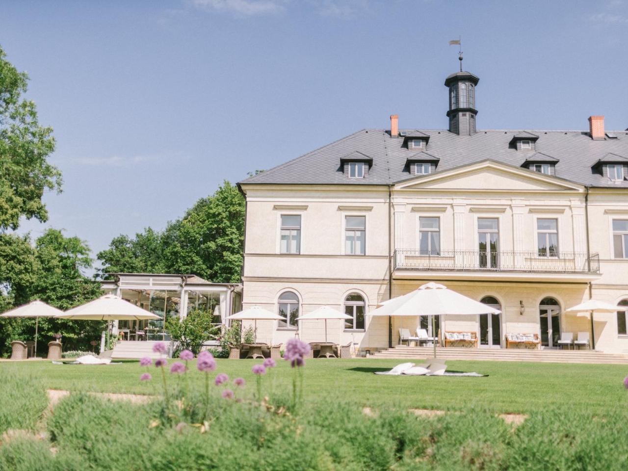 Photo - Chateau Mcely