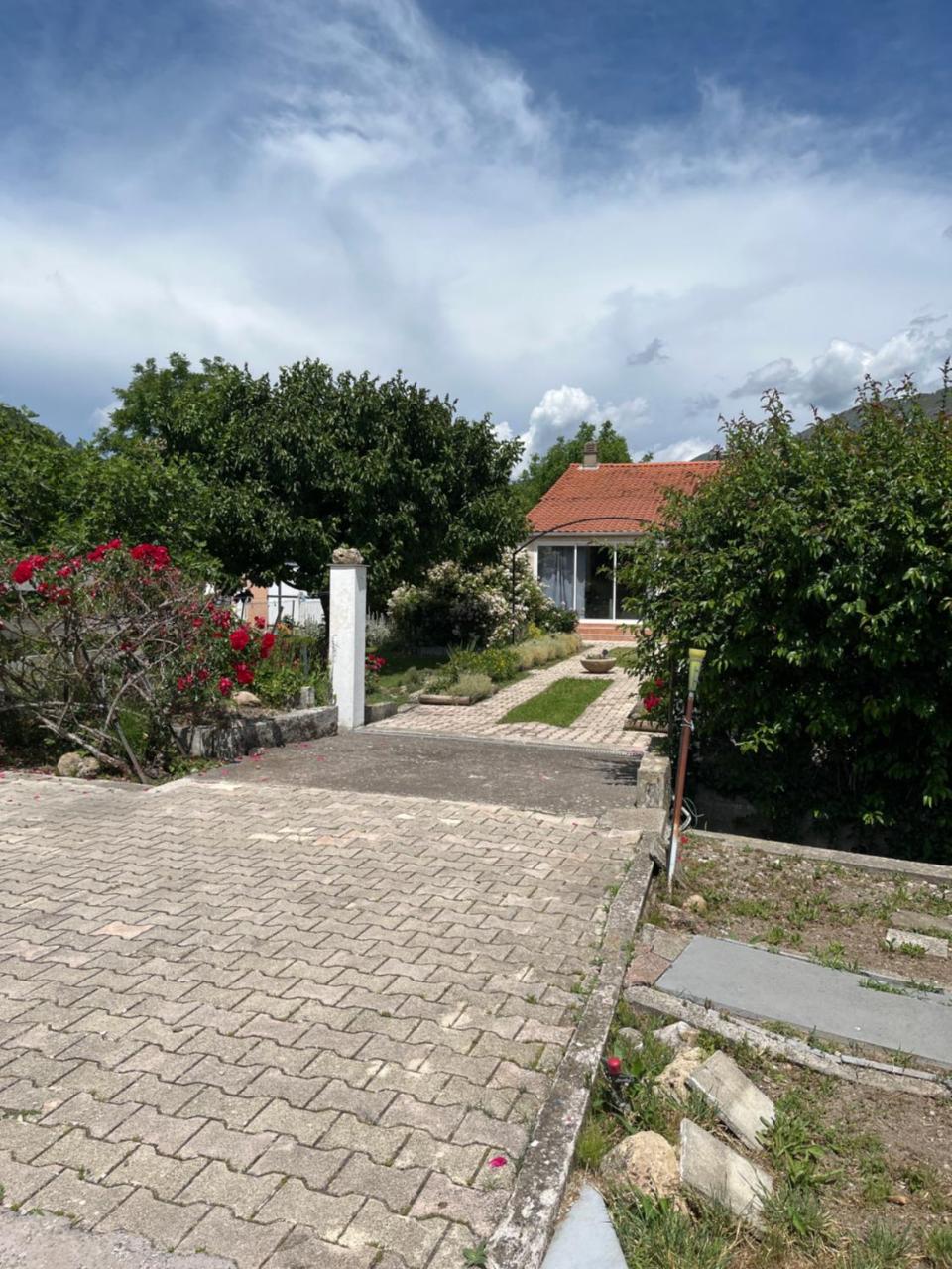 Super maison 5 pièces avec jardin - 2