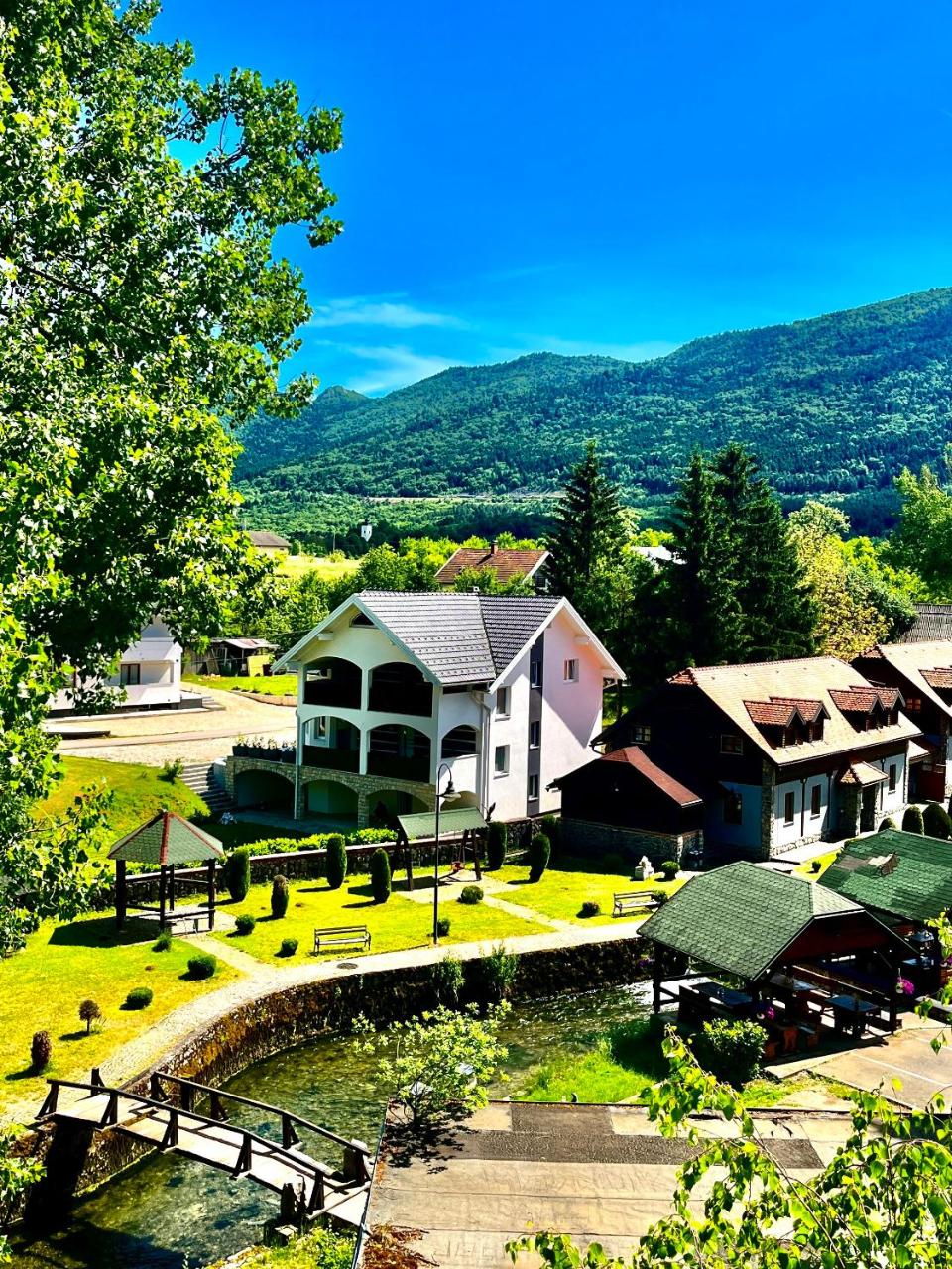 Filuma Suite - Riverside Terrace on Gacka River - 4