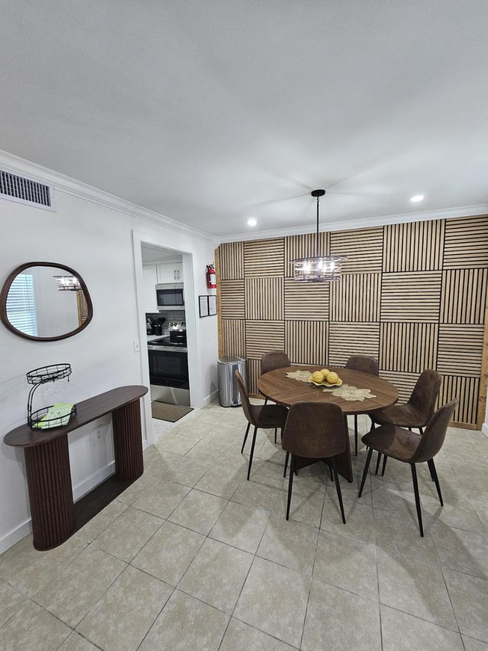 Stylish Relaxation pet friendly villa with parking - 2