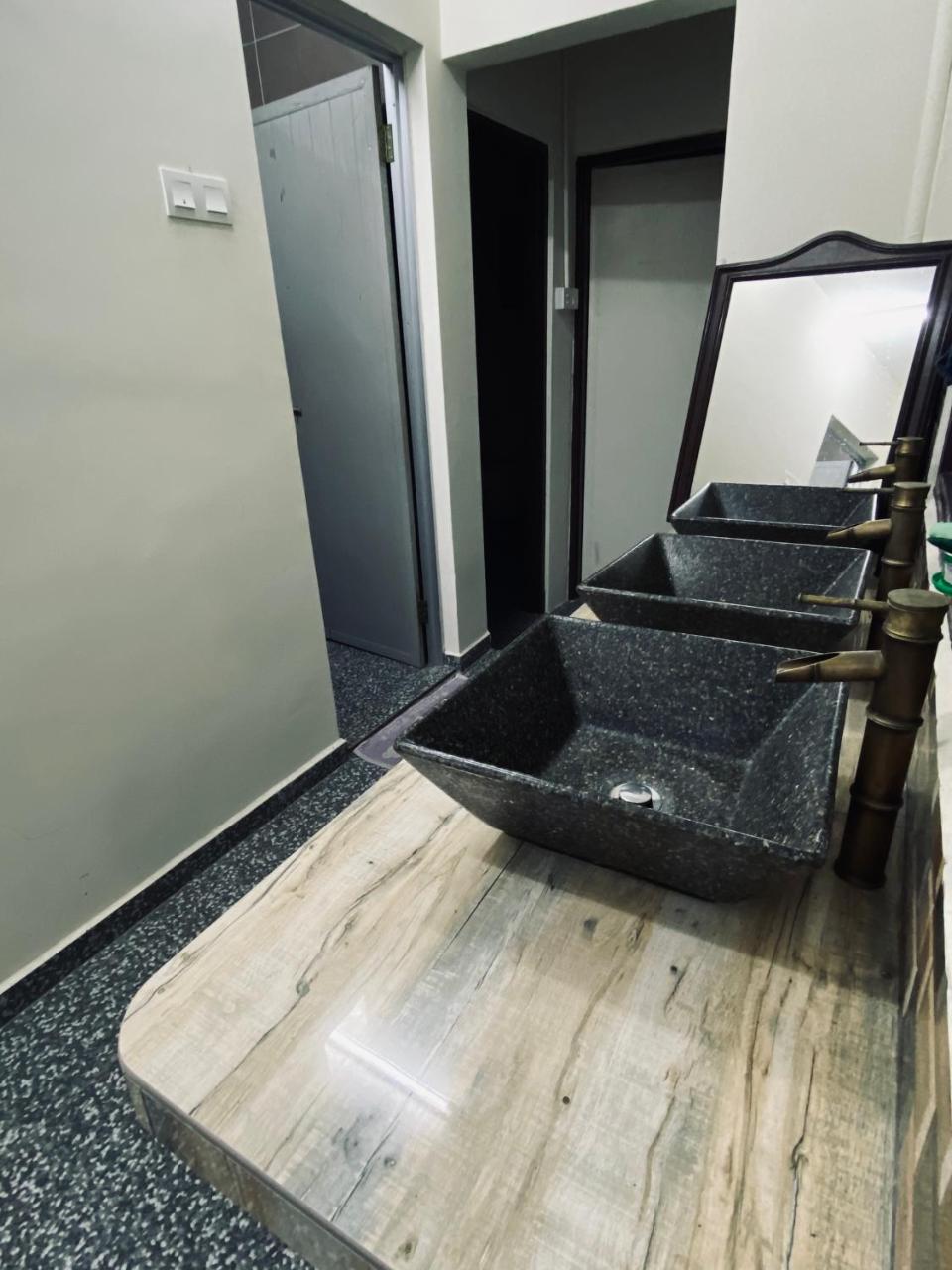 Photo - YY Residences