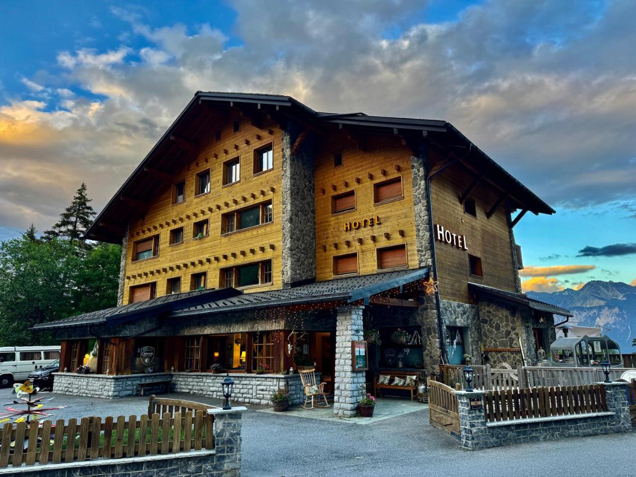 Colorado Riders Chalet - 6