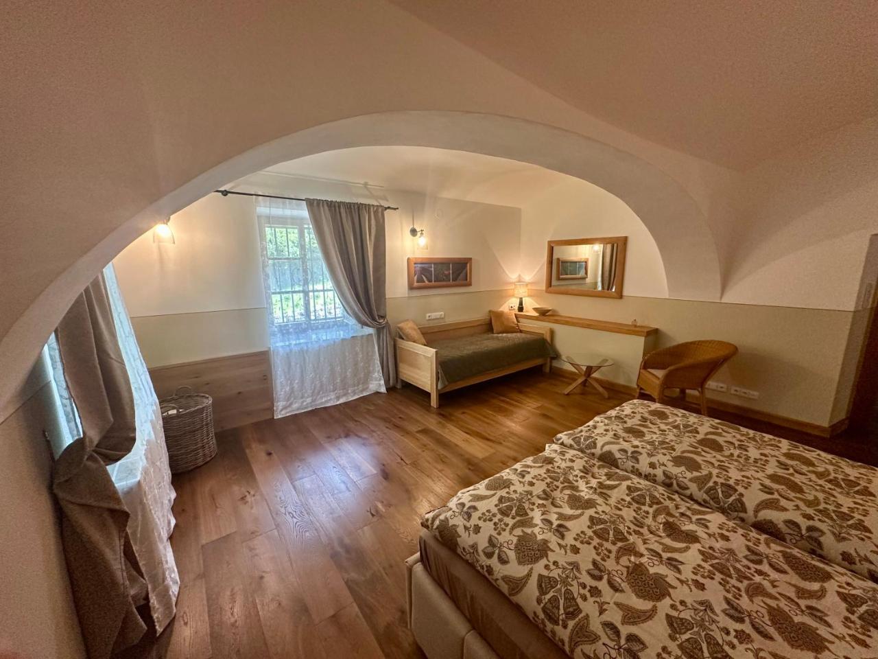 Statek Zahrádka Český Krumlov - 4