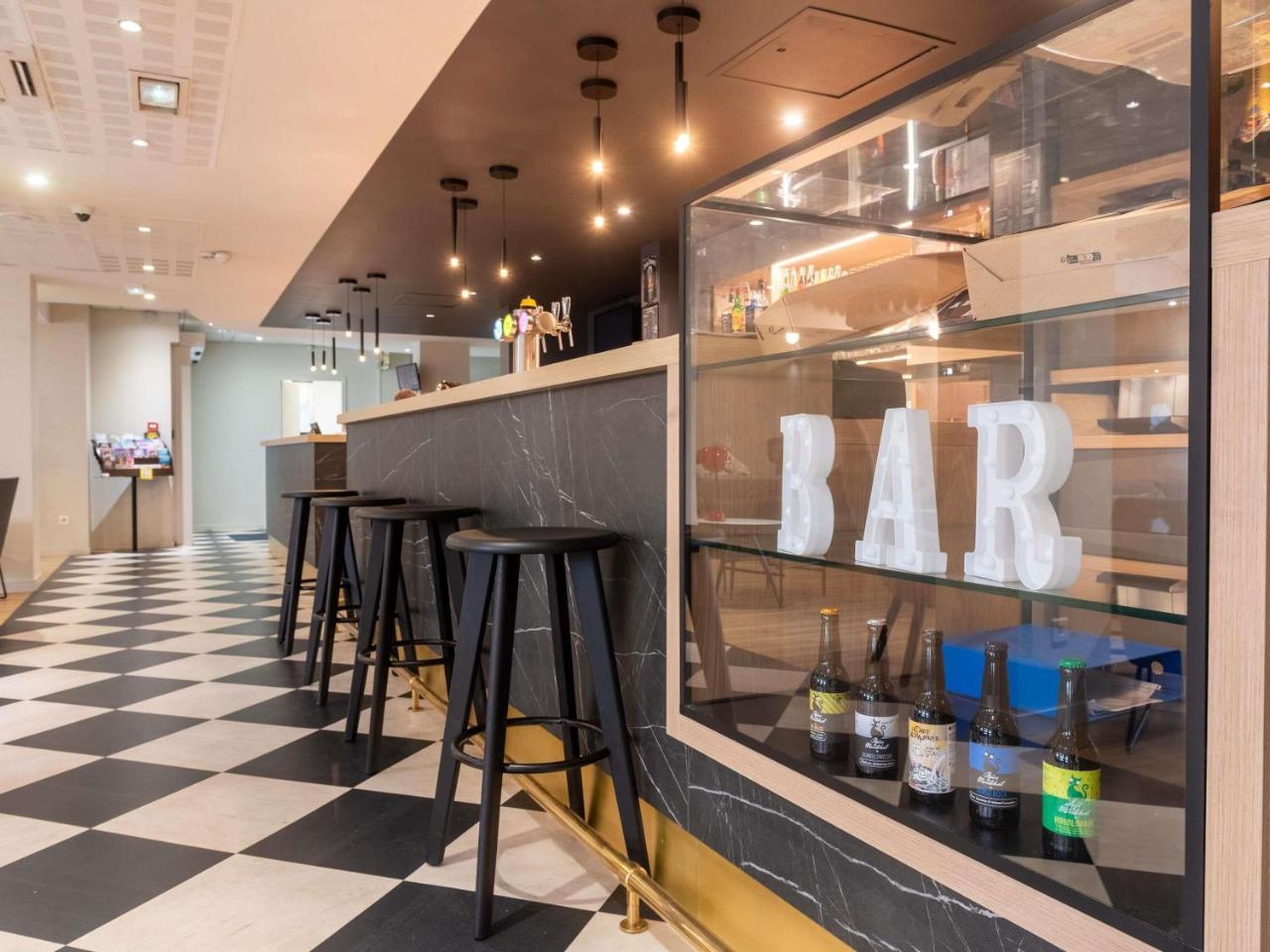 ibis Lyon Est Bron
