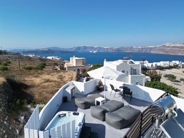Villa Solasta #2 with jacuzzi in Santorini - 6