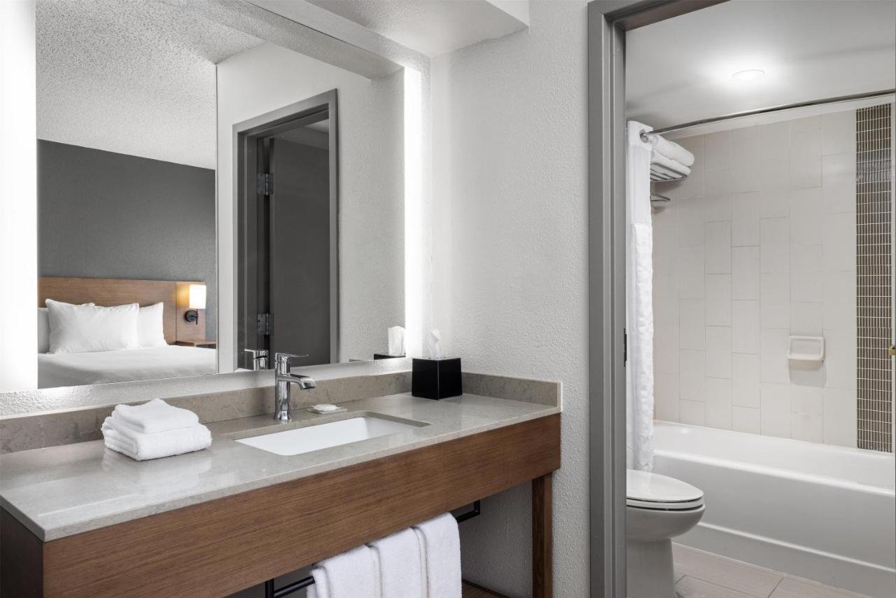Hyatt Place Orlando Airport photo 4