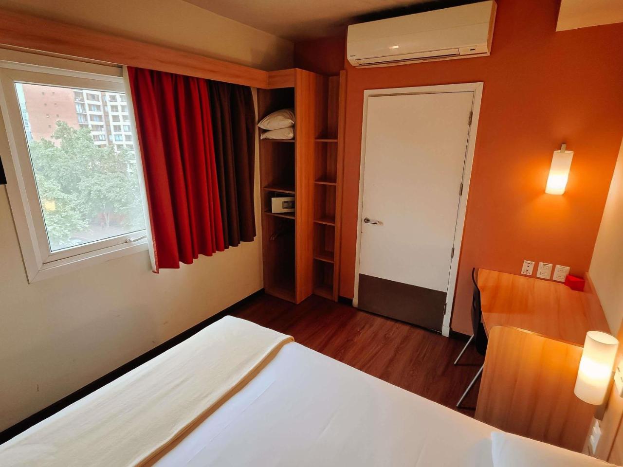Photo - ibis Santiago Providencia