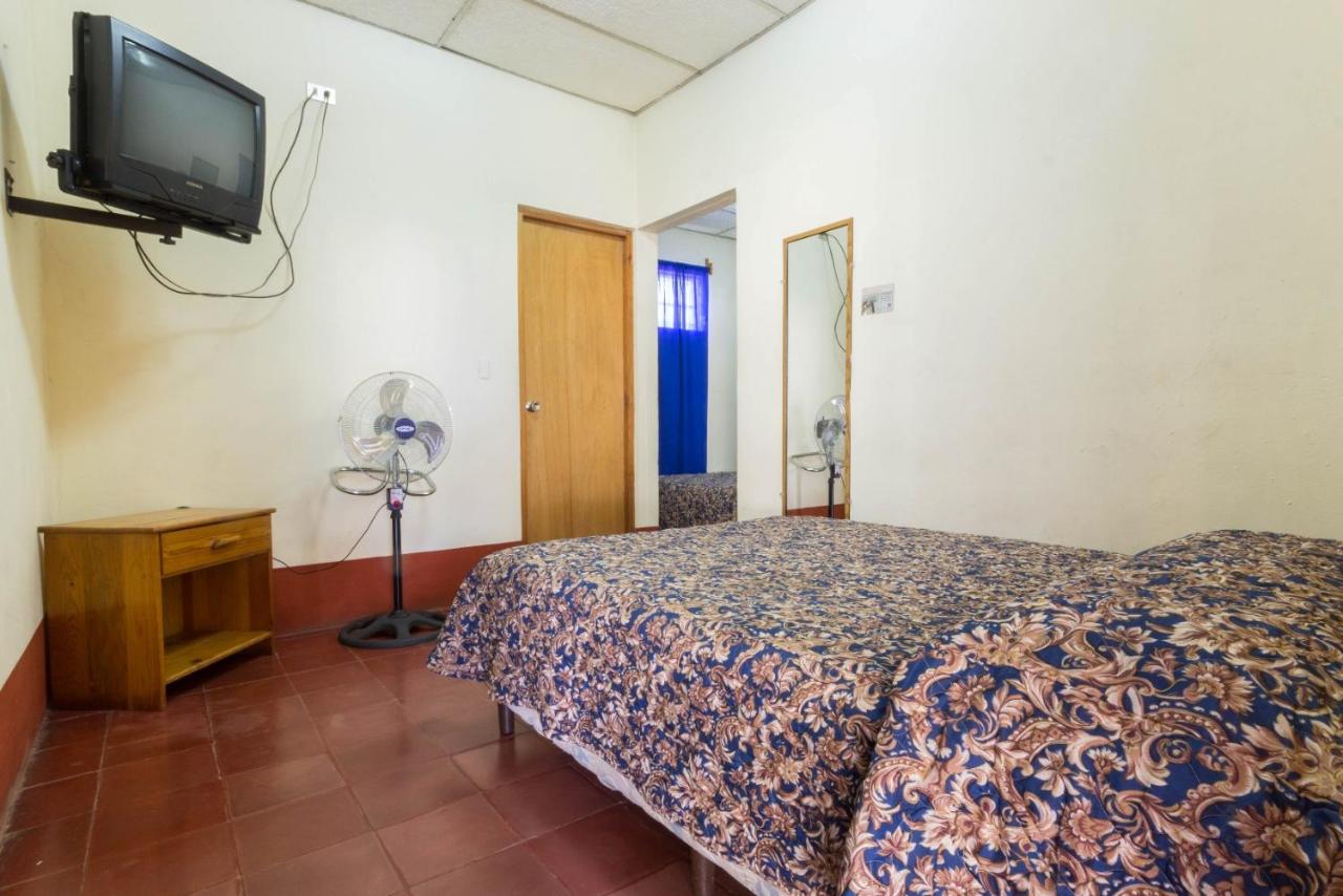 Hotel Frontera photo 2
