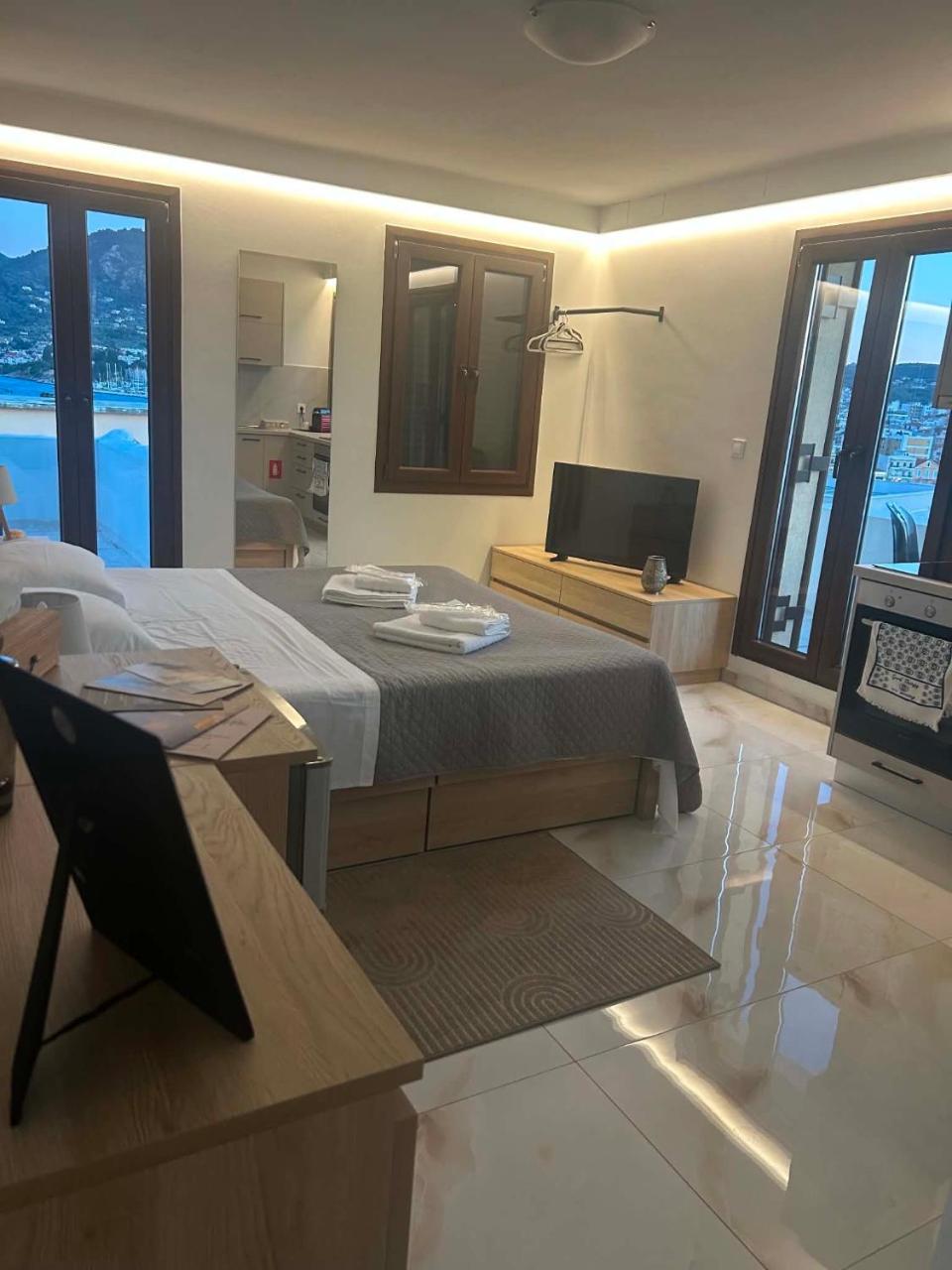 Unique Penthouse with Mytilene View - Port Apartments - 3