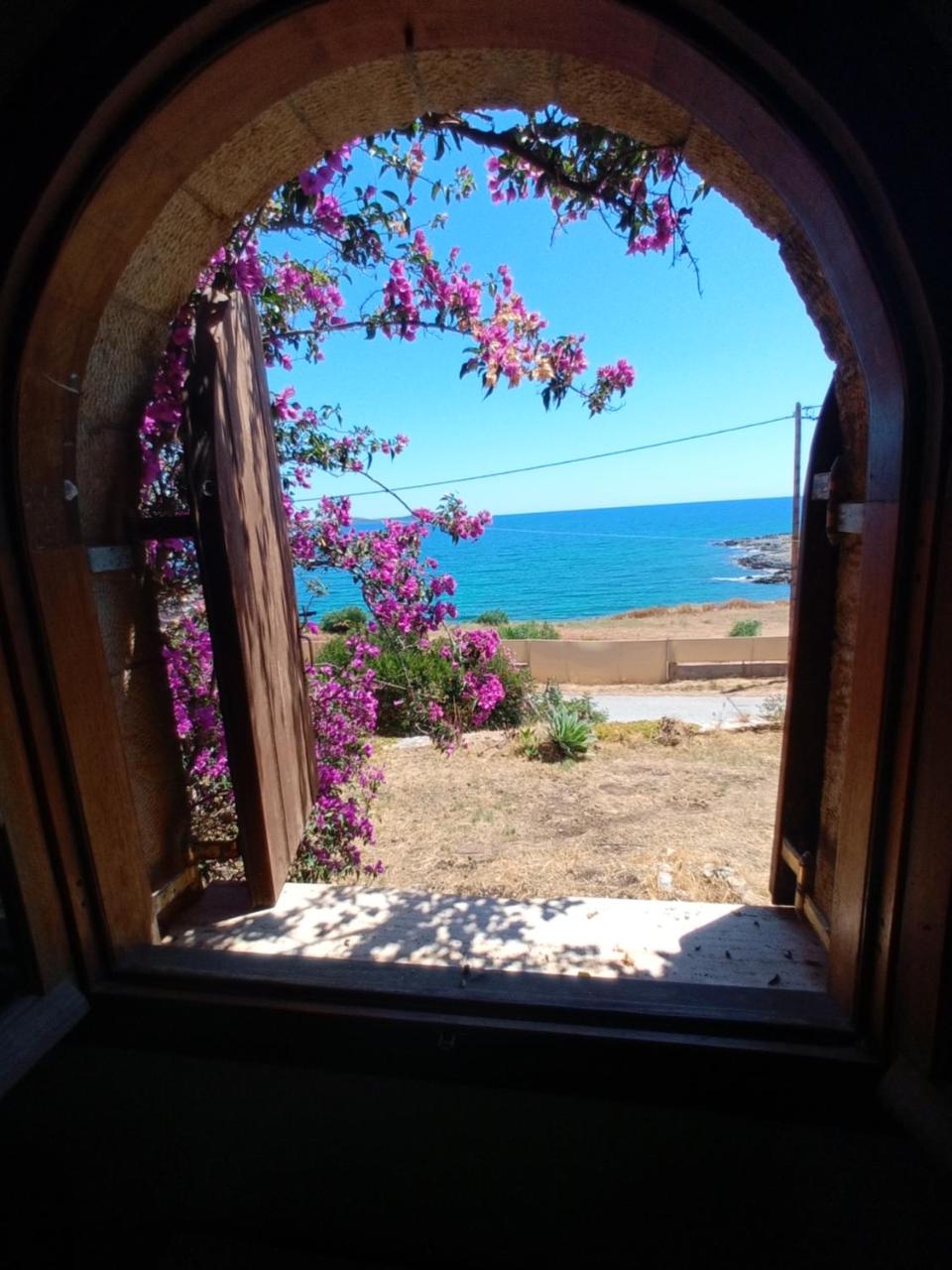Byron's Studios Pori Beach Monemvasia - 2