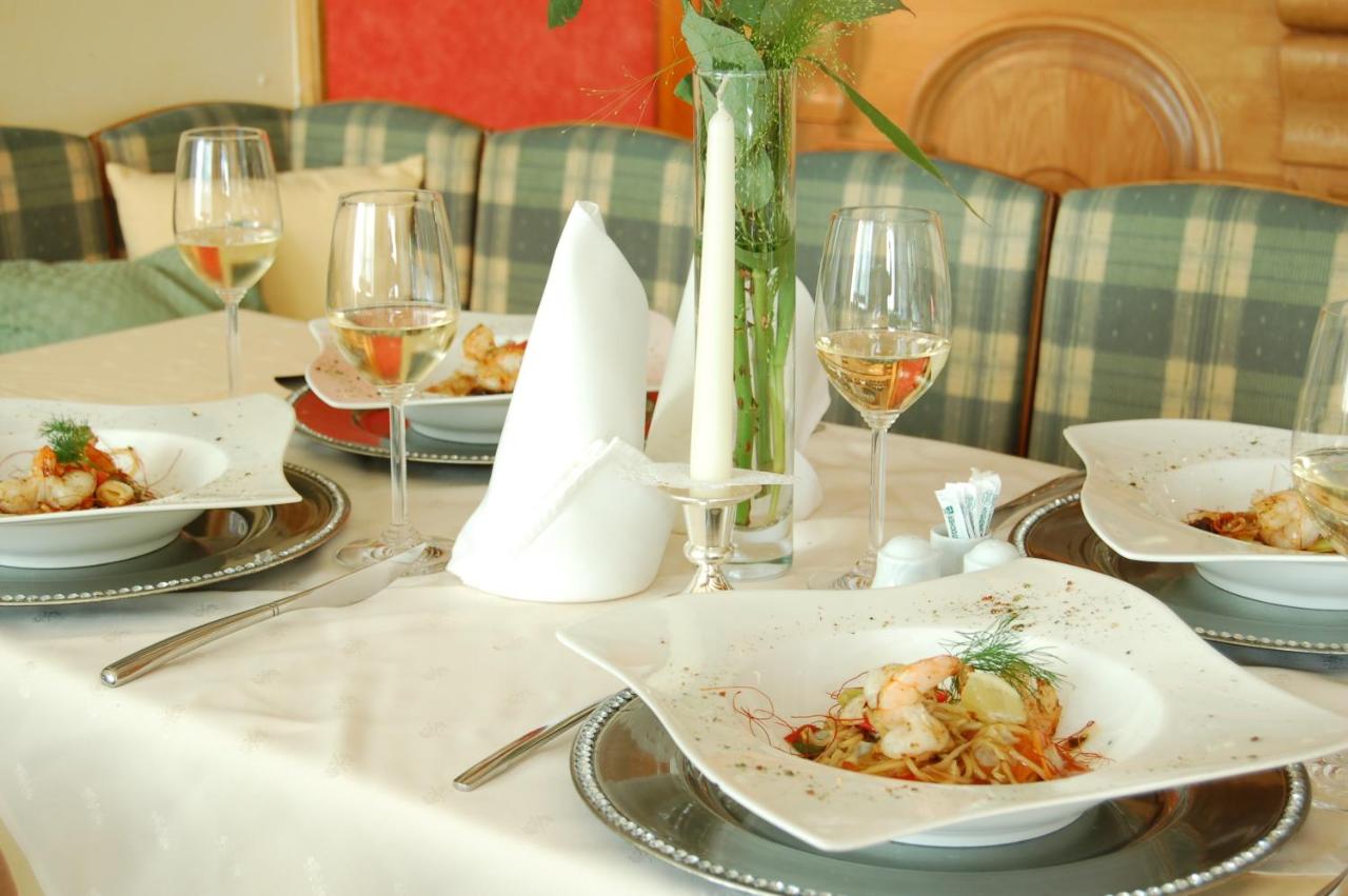 Hotel Restaurant Böck "Roter Hahn" photo 2