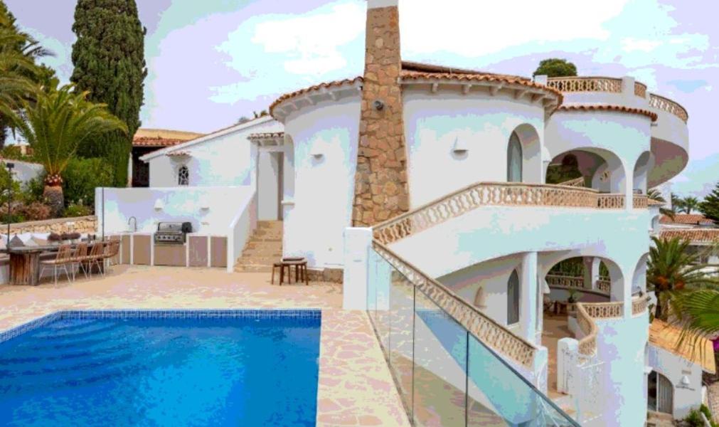 Luxurious villa with sea view and swimming pool - 5
