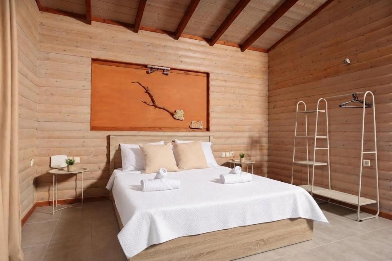 Hilltop Chalet 5 - 5