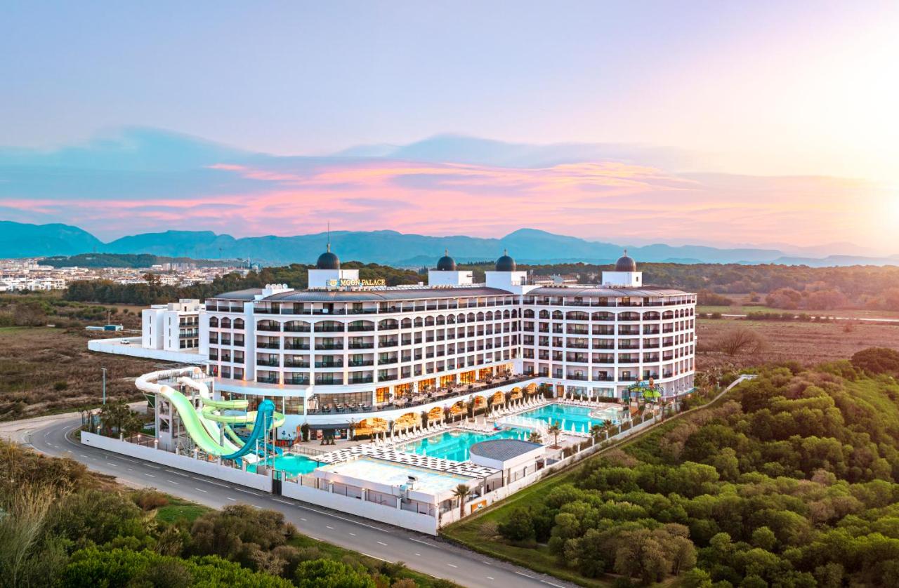 Foto - Side Moon Palace