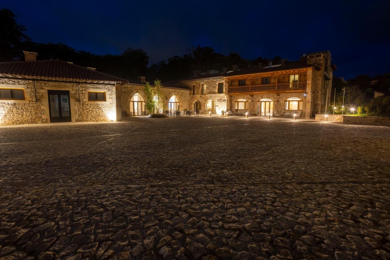 Parador de Santillana Altamira photo 3