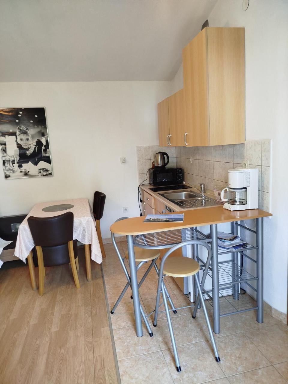 Pelivan Apartments - 5