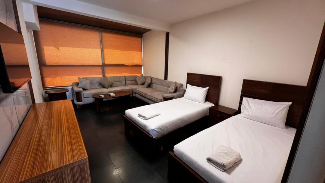 Photo - Le Marly Hotel