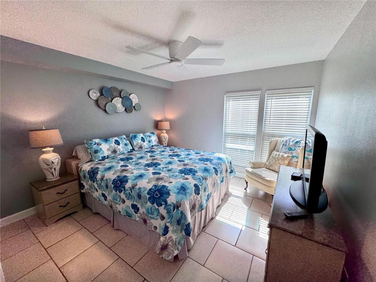 2BR/2BA condo Sienna Park - 3