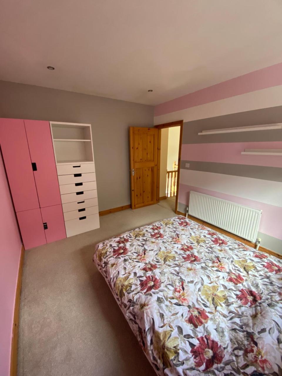 Rockside Villa Cashel Sleeps 6, Jacuzzi Bath, Walk to Rock of Cashel - 4