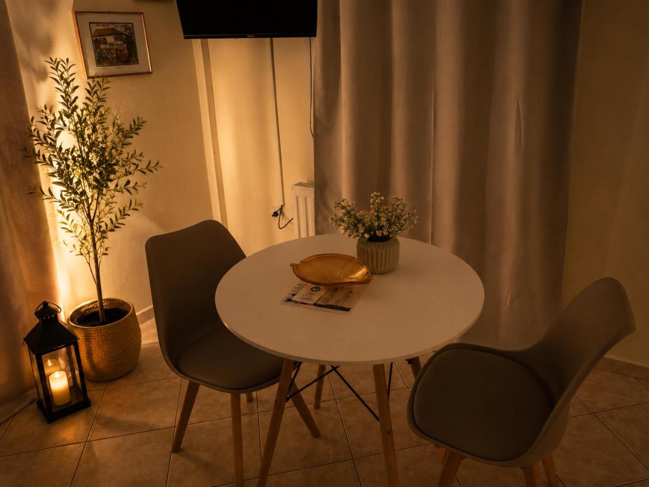 Rouchotas Studios by Viktor 1rst Floor - 5