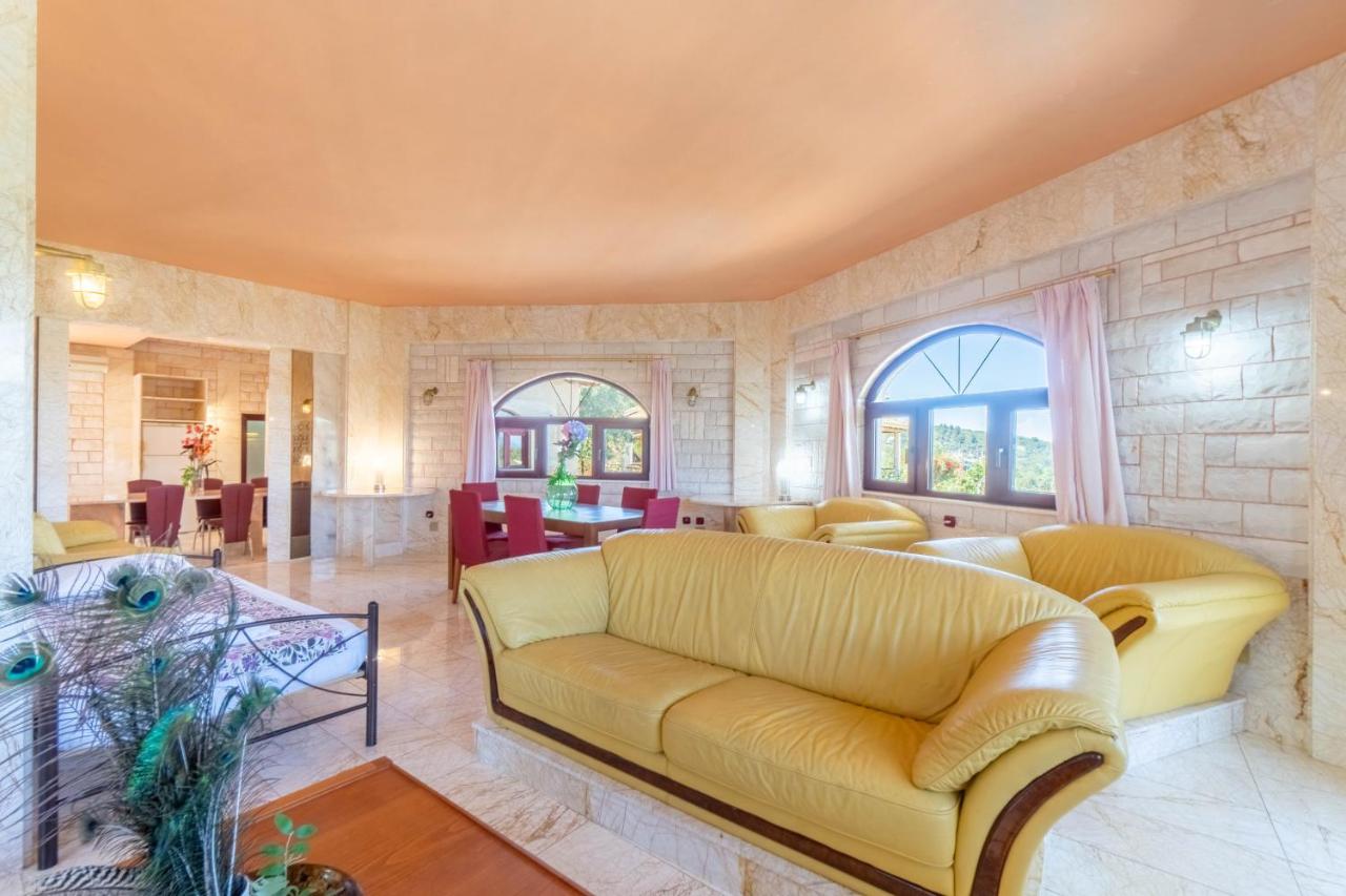 Paco's Resort Luxury Villa 31 - 3