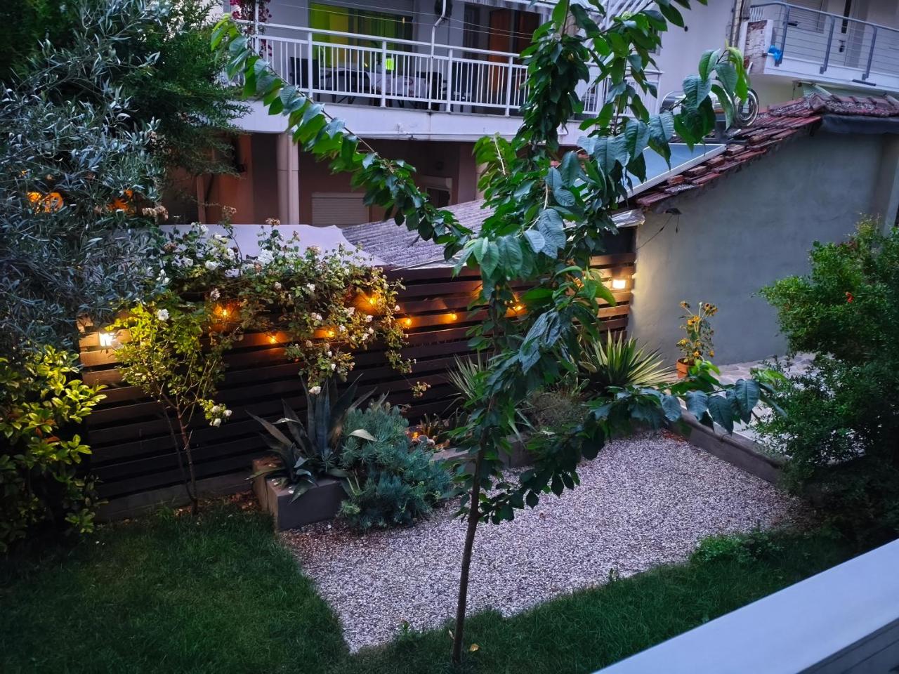 Seashell Guesthouse - 5